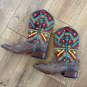 Johnny Ringo 6.5 women’s Aztec embroidered colorful riding cowboy boot